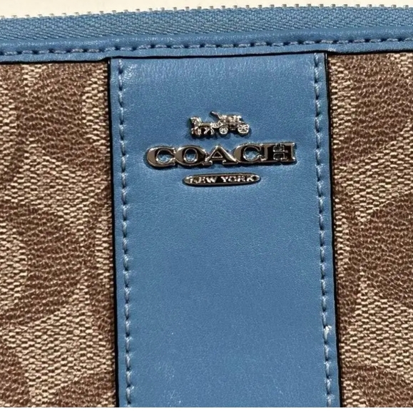 Coach Signature PVC leather accordion zip wallet - Picture 3 of 10